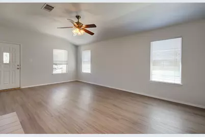 218 Katy B Lane, Bastrop, TX 78602 - Photo 7