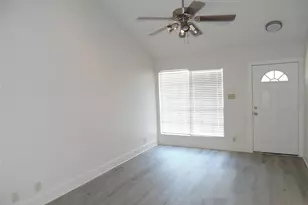 7400 Dixie Dr, Austin, TX 78744 - Photo 5
