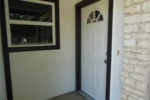 7400 Dixie Dr, Austin, TX 78744 - Photo 3