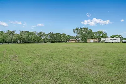 835 Jones Street, Smithville, TX 78957 - Photo 21