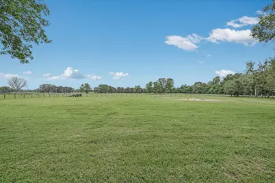 835 Jones Street, Smithville, TX 78957 - Photo 21