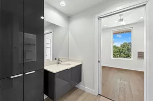 1800 E 4th St, Austin, TX 78702 - Photo 19