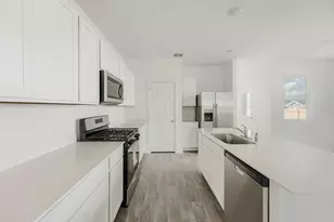 200 Constanza Trl, Bastrop, TX 78602 - Photo 3