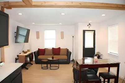 906 E Live Oak Street, Lockhart, TX 78644 - Photo 3