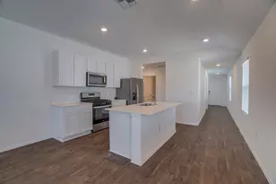 12317 Silversmith Ln, Mustang Ridge, TX 78610 - Photo 5