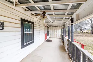 406 Carpenter St, Smiley, TX 78159 - Photo 7