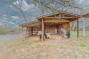 406 Carpenter St, Smiley, TX 78159 - Photo 11