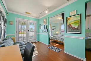 5302 Walnut Grove Dr, Austin, TX 78744 - Photo 15