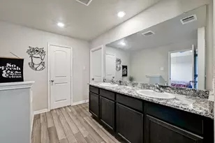 113 Star Spangled Dr, Liberty Hill, TX 78642 - Photo 17