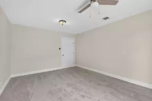 6901 Bancroft Woods Dr, Austin, TX 78729 - Photo 33