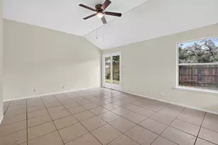 6901 Bancroft Woods Dr, Austin, TX 78729 - Photo 27