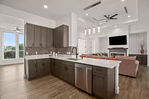 4216 Hillside Dr, Lago Vista, TX 78645 - Photo 13