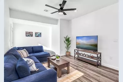 3104 E 16th Street, Austin, TX 78702 - Photo 9