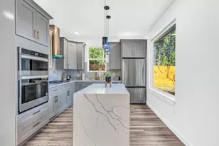 3104 E 16th St, Austin, TX 78702 - Photo 7