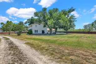 550 C.Bud Stockton Loop, Jarrell, TX 76537 - Photo 35