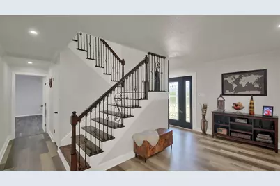 550 C Bud Stockton Loop, Jarrell, TX 76537 - Photo 3