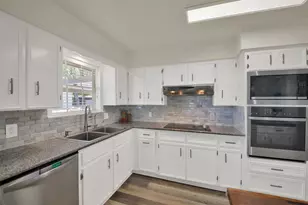 550 C.Bud Stockton Loop, Jarrell, TX 76537 - Photo 11