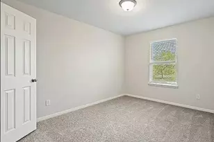 10801 Sentinel Dr, Austin, TX 78747 - Photo 13