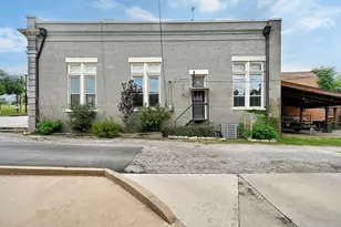 104 Hoxie Street S, Coupland, TX 78615 - Photo 13