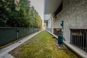 1230 Horn Ave, West Hollywood, CA 90069 - Photo 25