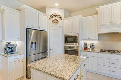 6005 Hewetson Drive, Austin, TX 78738 - Photo 13