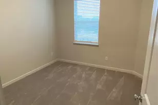 605 W South St, Leander, TX 78641 - Photo 17