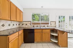 9520 Quail Village Ln, Austin, TX 78758 - Photo 11