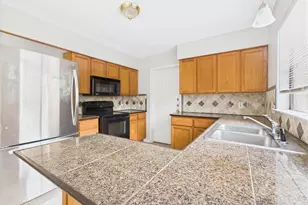 9520 Quail Village Ln, Austin, TX 78758 - Photo 11