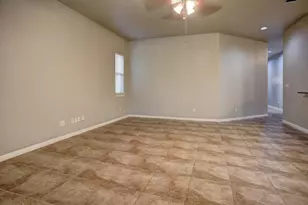 105 S Kaupo Dr, Bastrop, TX 78602 - Photo 11