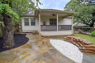 105 S Kaupo Dr, Bastrop, TX 78602 - Photo 25