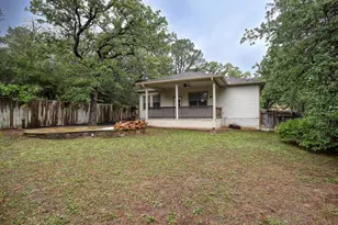 105 S Kaupo Dr, Bastrop, TX 78602 - Photo 27