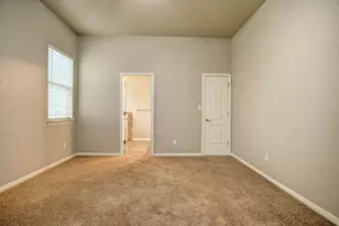 105 S Kaupo Dr, Bastrop, TX 78602 - Photo 19
