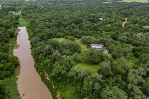 200 Desiderata Dr, Smithville, TX 78957 - Photo 13