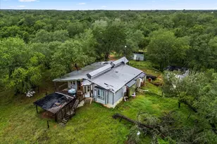 200 Desiderata Dr, Smithville, TX 78957 - Photo 7