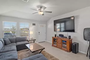 200 Grapefruit Rd, Hutto, TX 78634 - Photo 5