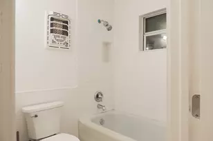 1307 Deloney St, Austin, TX 78721 - Photo 23