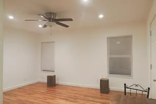 1307 Deloney St, Austin, TX 78721 - Photo 27