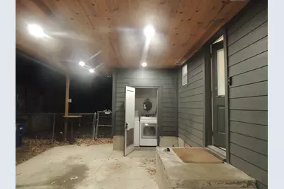 1307 Deloney Street, Austin, TX 78721 - Photo 11