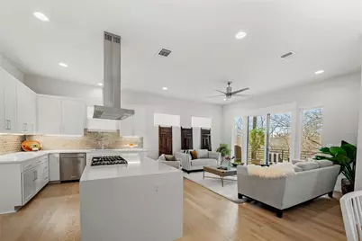 5002 Pecan Springs Road #8, Austin, TX 78723 - Photo 3