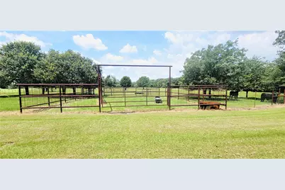 3321 County Road 457, Thorndale, TX 76577 - Photo 21