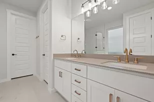 204 Bloomington Loop, Hutto, TX 78634 - Photo 25