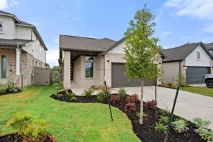 204 Bloomington Loop, Hutto, TX 78634 - Photo 3