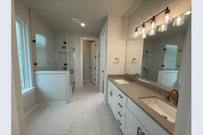 204 Bloomington Loop, Hutto, TX 78634 - Photo 5