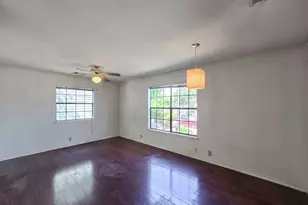 1903 E 20th St, Austin, TX 78722 - Photo 3