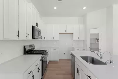 25641 Flora Bella Lane, Elgin, TX 78621 - Photo 9