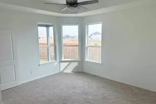 25641 Flora Bella Ln, Elgin, TX 78621 - Photo 5