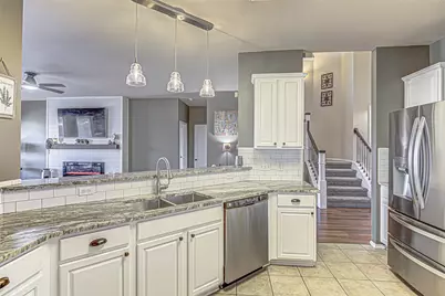 2200 Hayfield Square, Pflugerville, TX 78660 - Photo 11