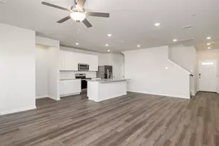 105 Texas Agate Dr, Kyle, TX 78640 - Photo 3