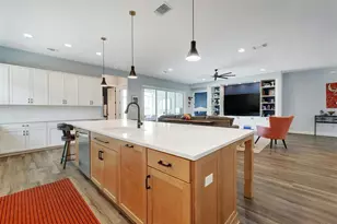 8308 Orizzonte St, Austin, TX 78744 - Photo 9