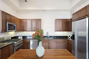 800 W 5th St, Austin, TX 78703 - Photo 11